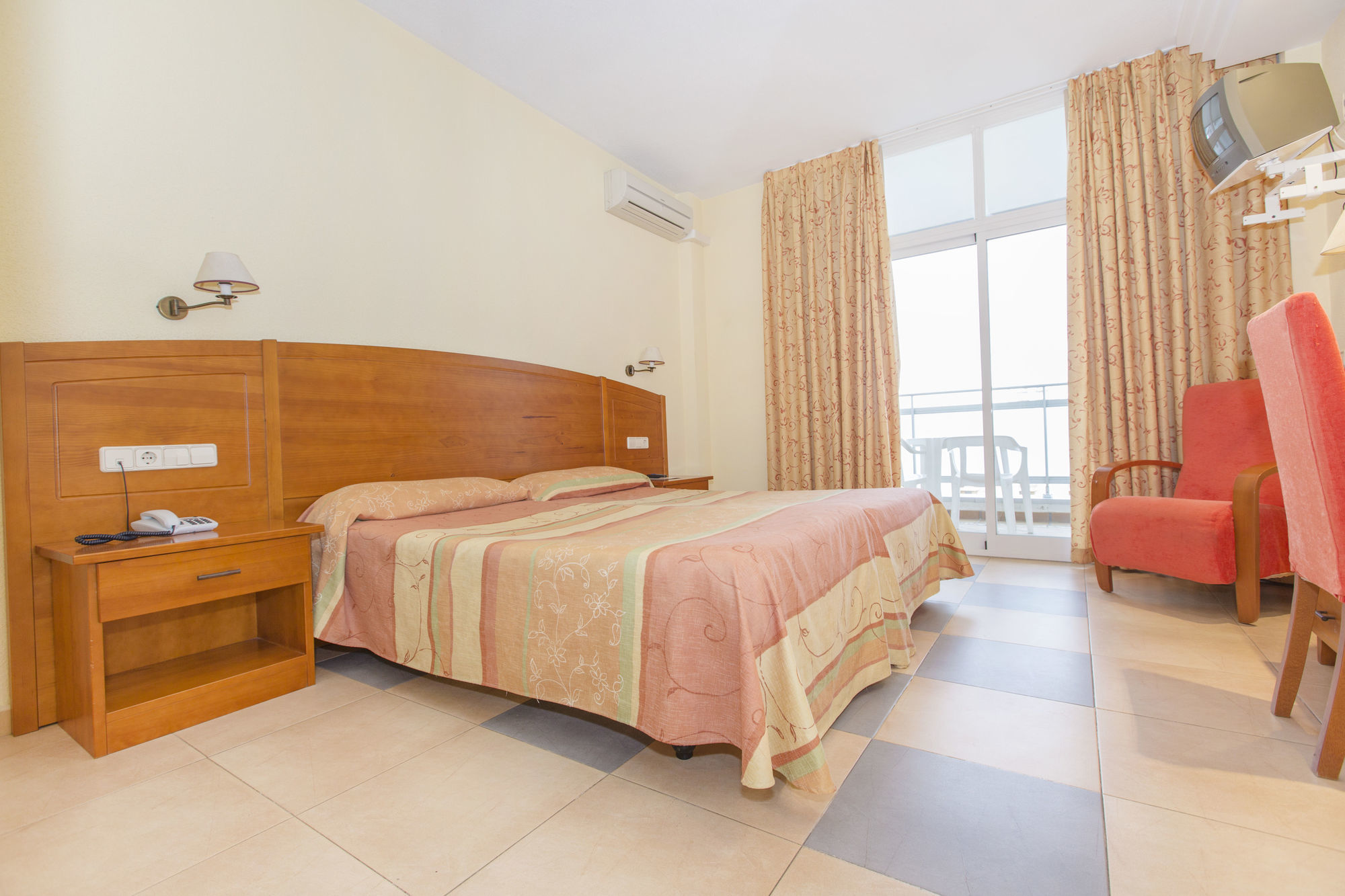 Hotel Tres Anclas Gandia Zewnętrze zdjęcie
